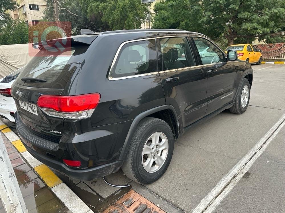 جیپ گراند شیرۆکی